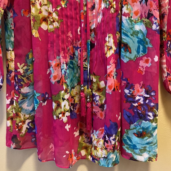 ✨BRAND NEW✨ CHARTER CLUB FUSHIA PINK SHEER BLOUSE WITH FLOWER PRINT - Picture 3 of 11